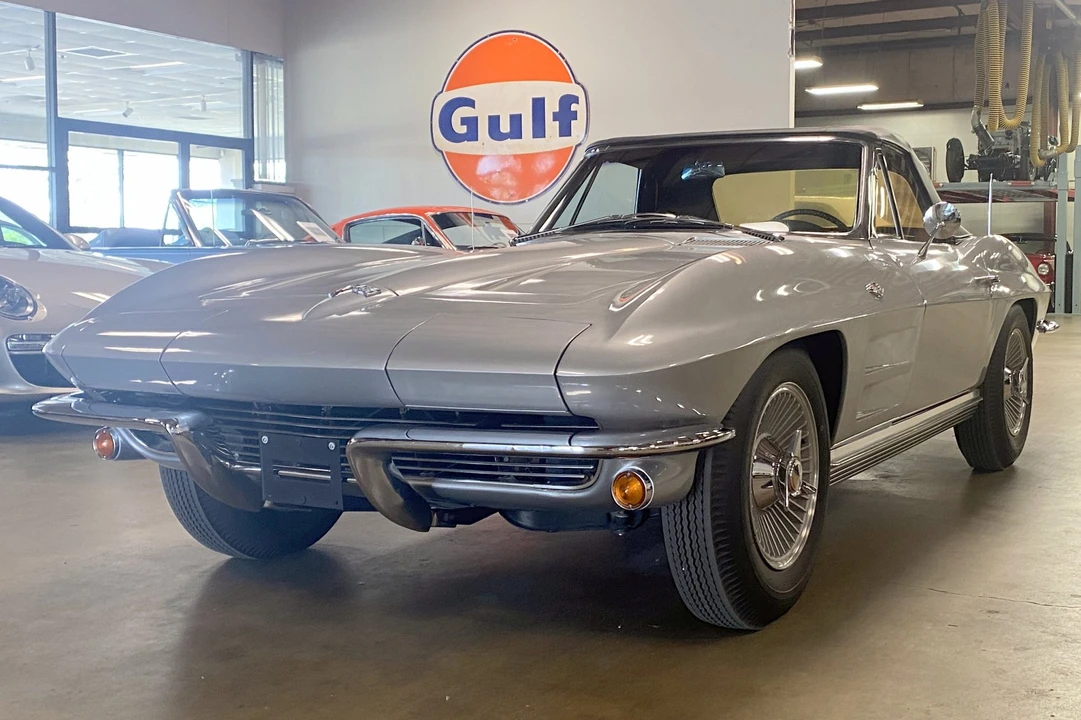 1964 Chevrolet Corvette C2 - Image 10 of 31