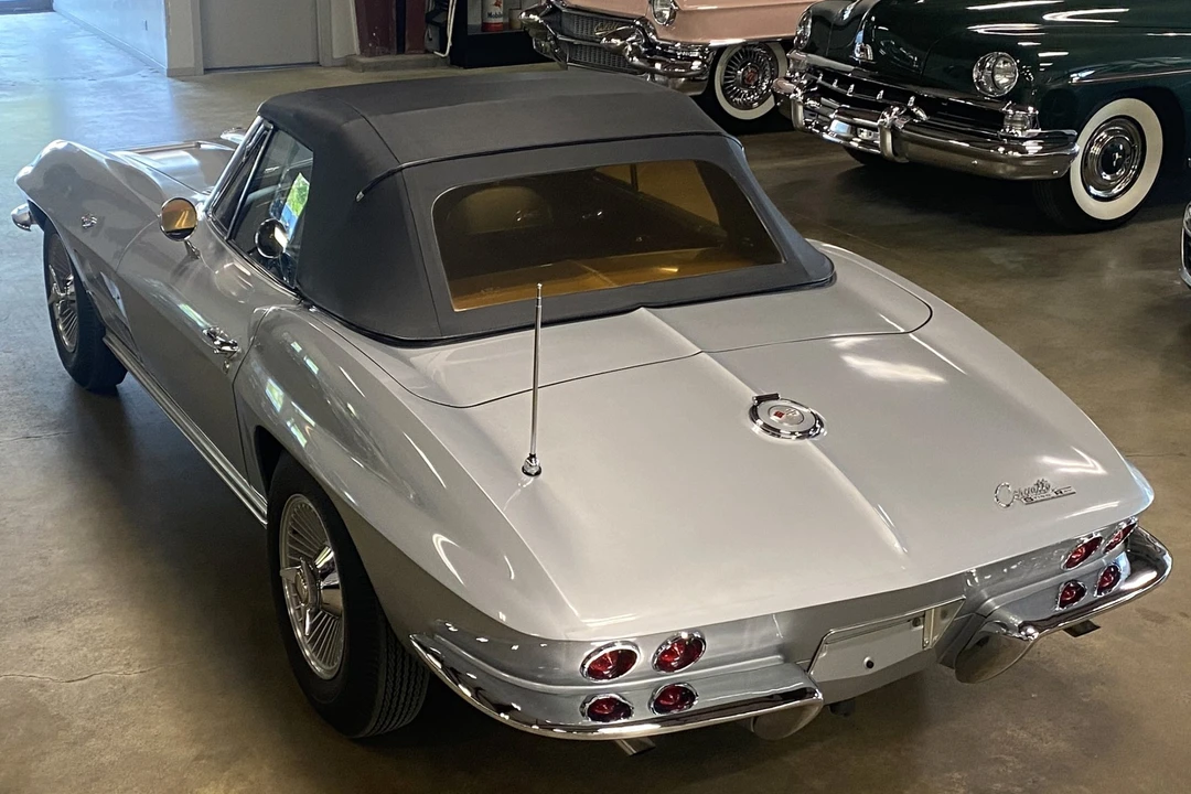 1964 Chevrolet Corvette C2 - Image 15 of 31