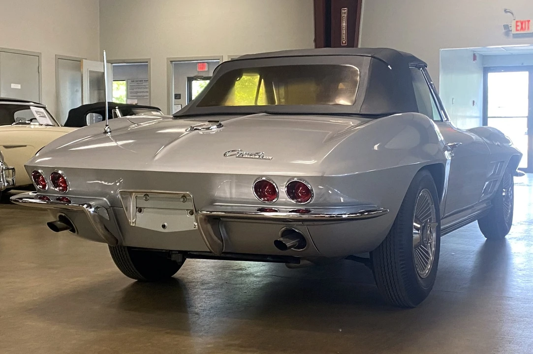 1964 Chevrolet Corvette C2 - Image 20 of 31