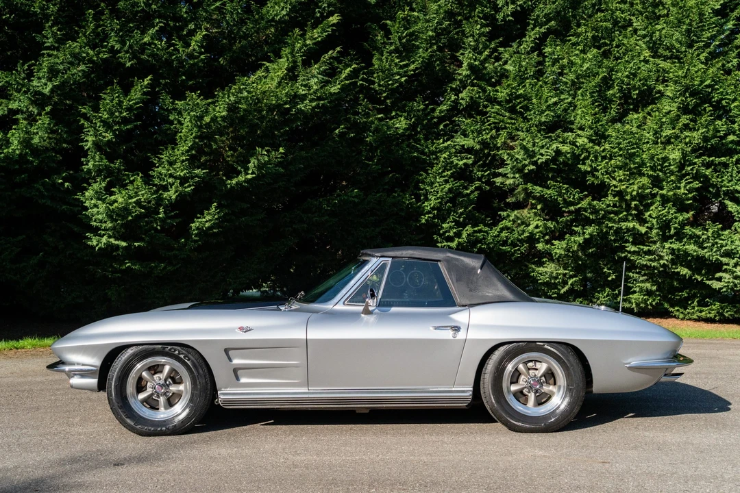 1964 Chevrolet Corvette C2 - Image 19 of 31