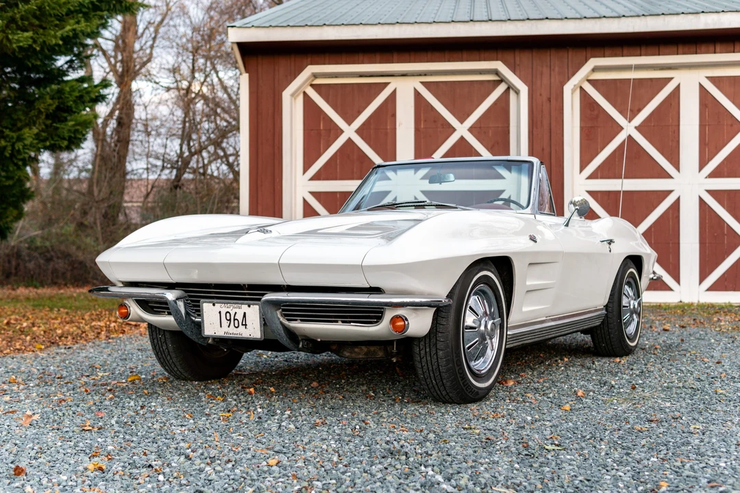 1964 Chevrolet Corvette C2 - Image 2 of 31