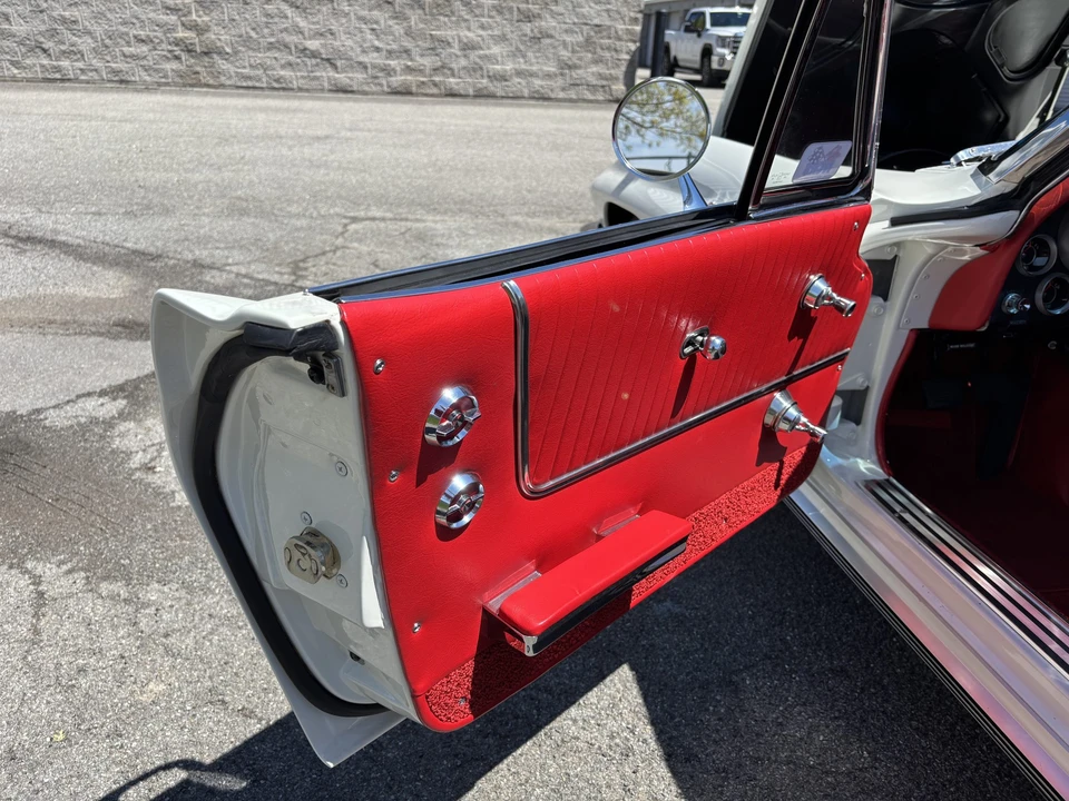 1964 Chevrolet Corvette C2 - Image 31 of 31