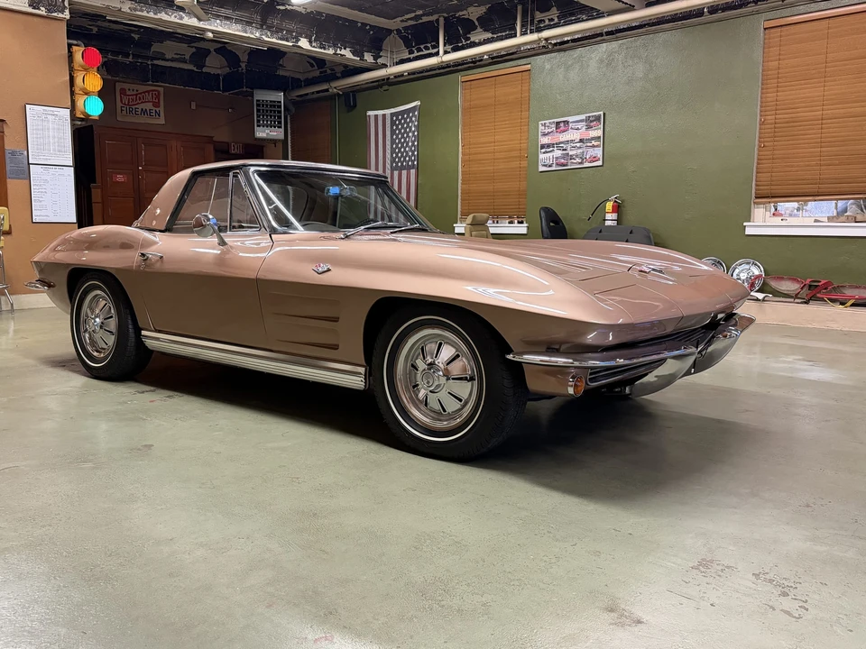 1964 Chevrolet Corvette C2 - Image 30 of 31