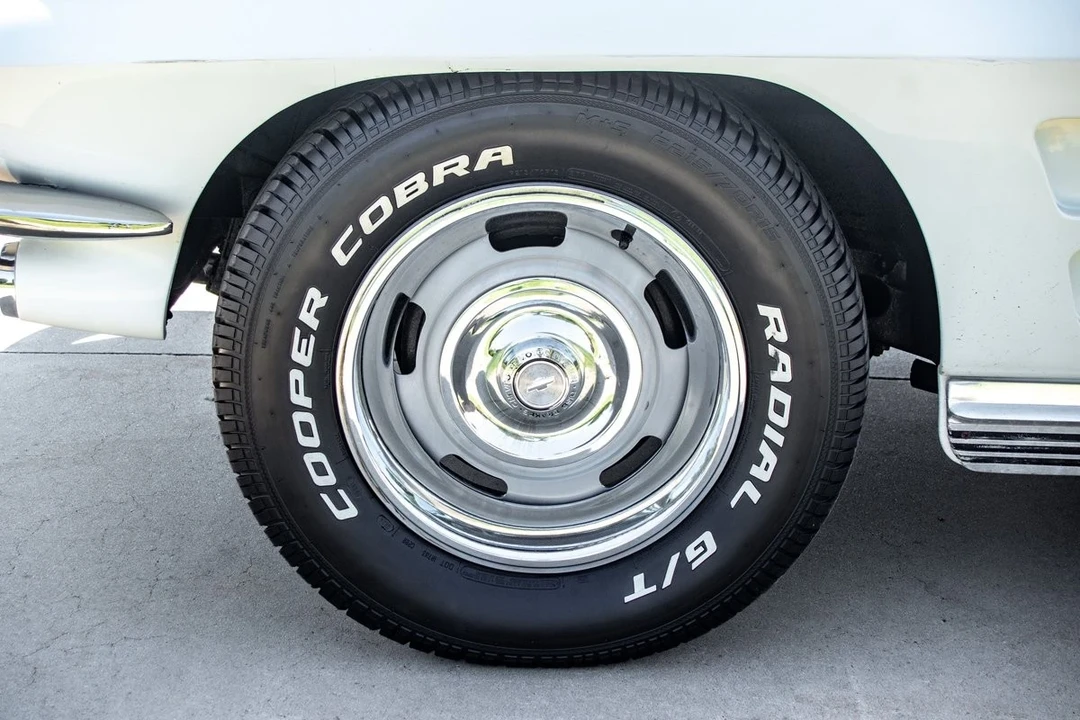 1964 Chevrolet Corvette C2 - Image 8 of 21