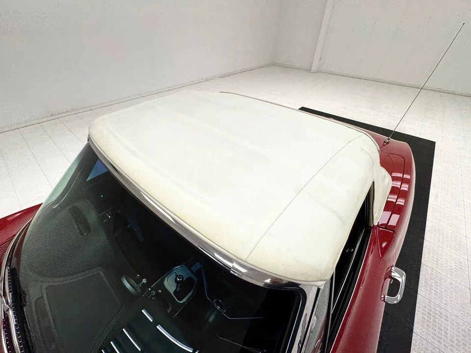 1964 Chevrolet Corvette C2 - Image 23 of 31