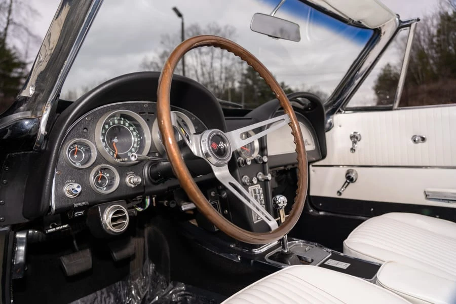 1964 Chevrolet Corvette C2 - Image 26 of 31