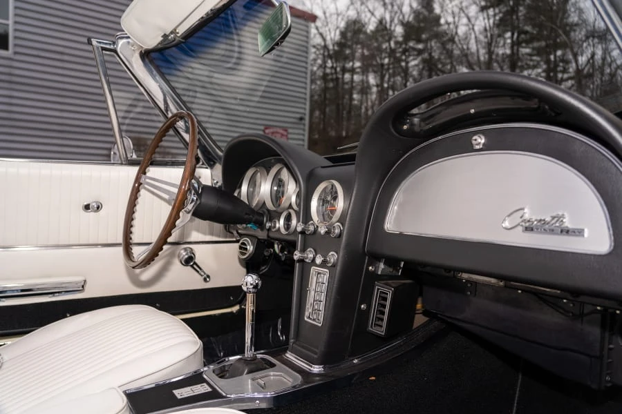 1964 Chevrolet Corvette C2 - Image 23 of 31