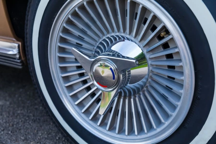 1964 Chevrolet Corvette C2 - Image 19 of 31