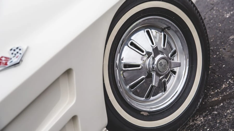 1964 Chevrolet Corvette C2 - Image 11 of 20