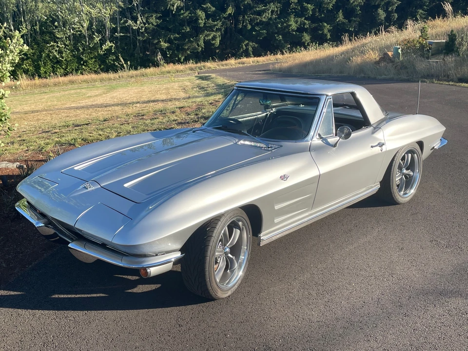 1964 Chevrolet Corvette C2 - Image 15 of 31