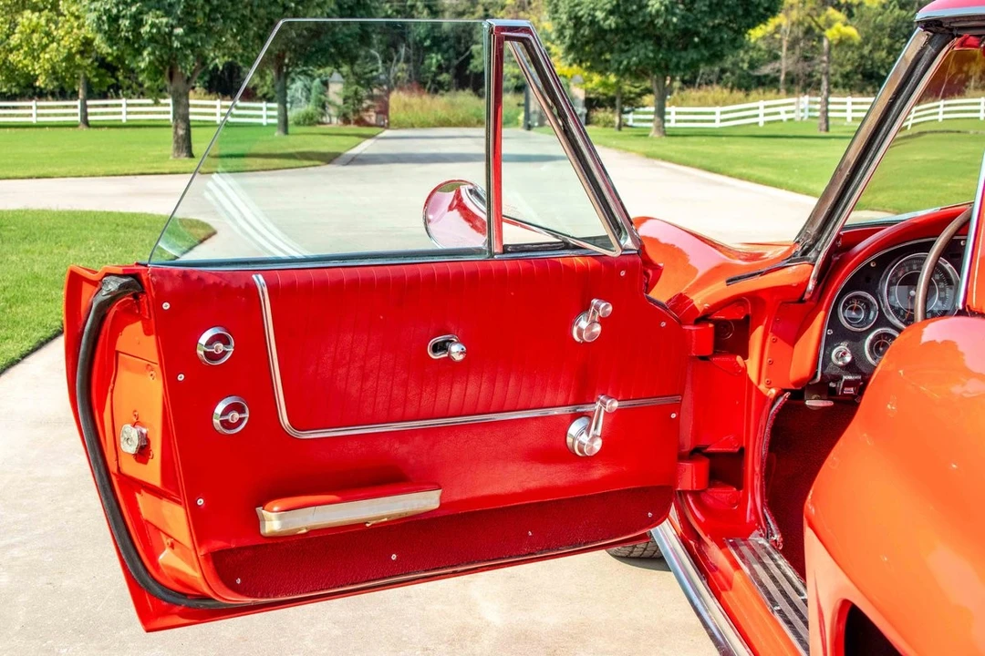 1964 Chevrolet Corvette C2 - Image 17 of 21