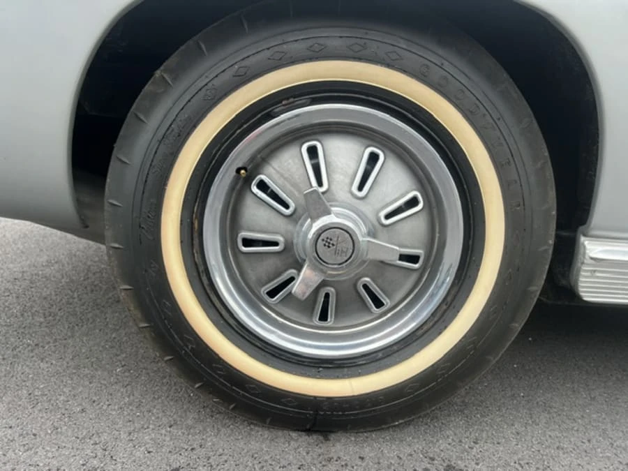 1964 Chevrolet Corvette C2 - Image 10 of 29