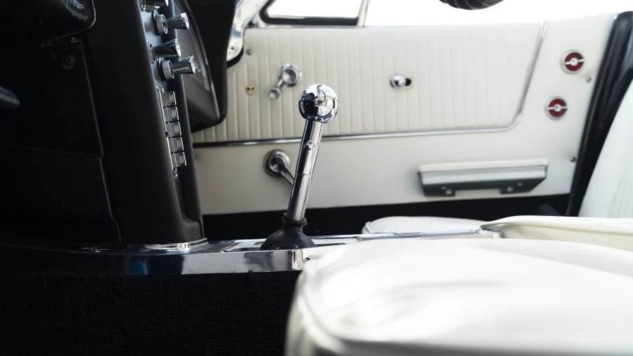 1964 Chevrolet Corvette C2 - Image 31 of 31