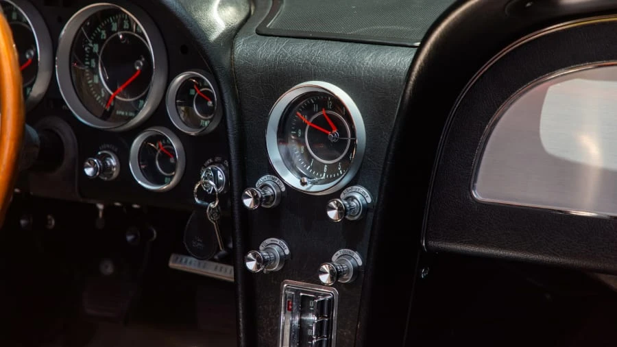 1964 Chevrolet Corvette C2 - Image 17 of 21
