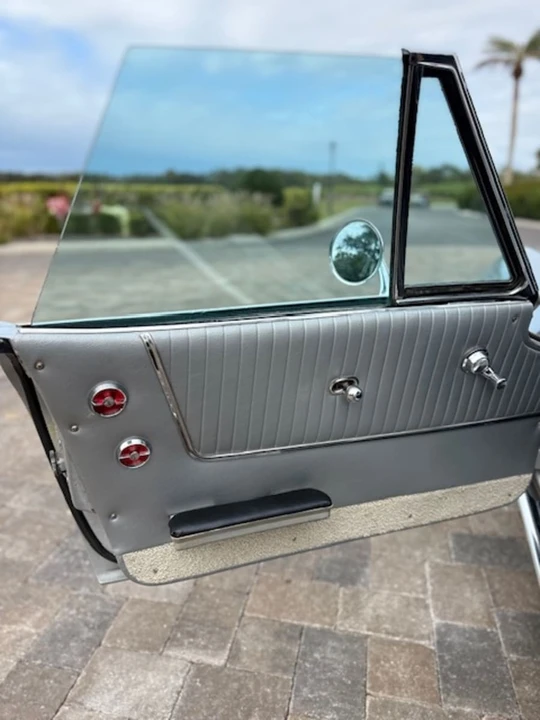 1964 Chevrolet Corvette C2 - Image 10 of 12