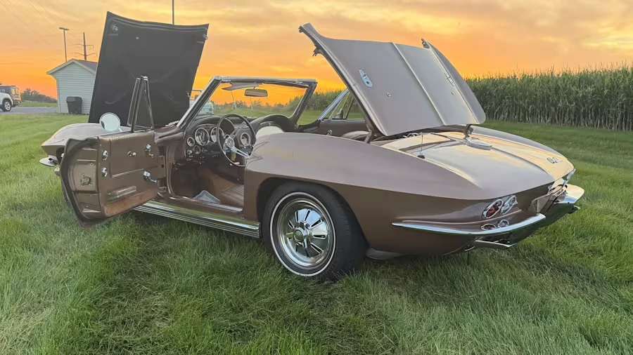 1964 Chevrolet Corvette C2 - Image 13 of 31