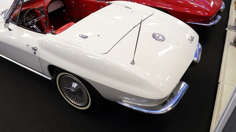 1964 Chevrolet Corvette C2 - Image 18 of 19