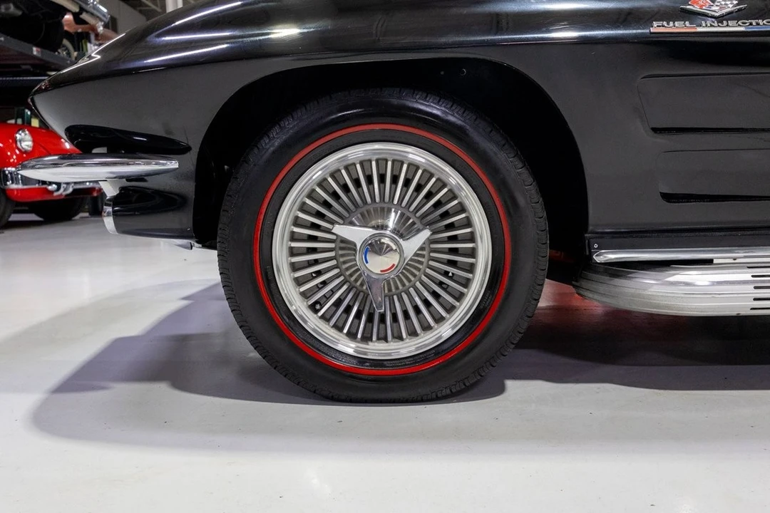 1964 Chevrolet Corvette C2 - Image 23 of 31