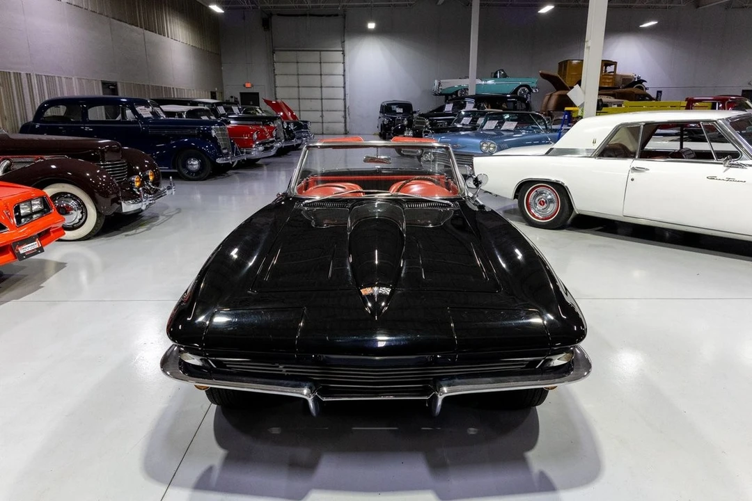 1964 Chevrolet Corvette C2 - Image 15 of 31