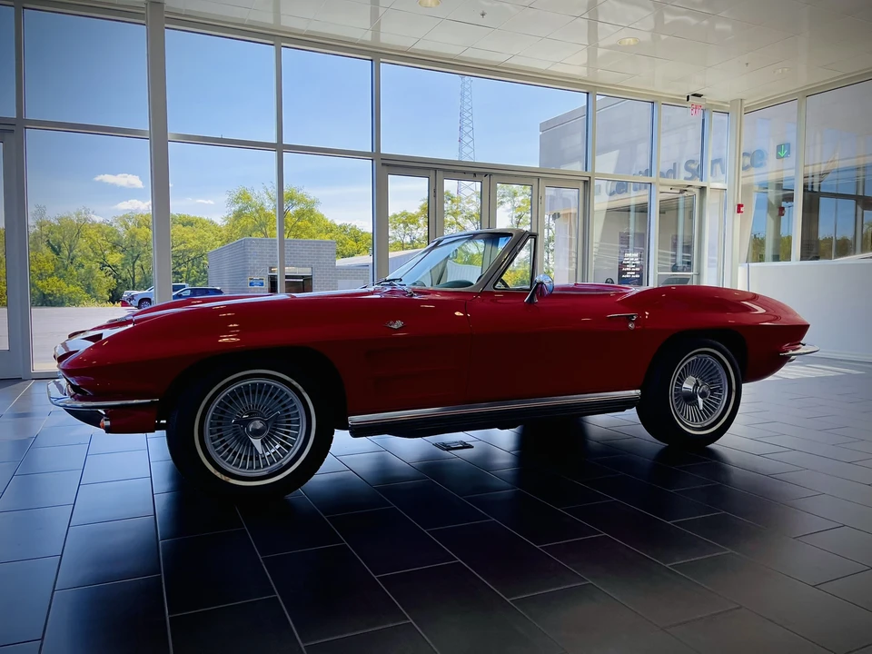 1964 Chevrolet Corvette C2 - Image 11 of 31