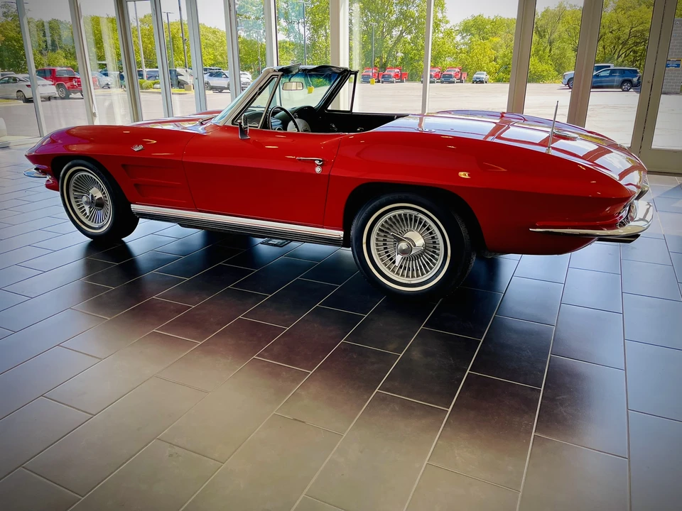 1964 Chevrolet Corvette C2 - Image 19 of 31