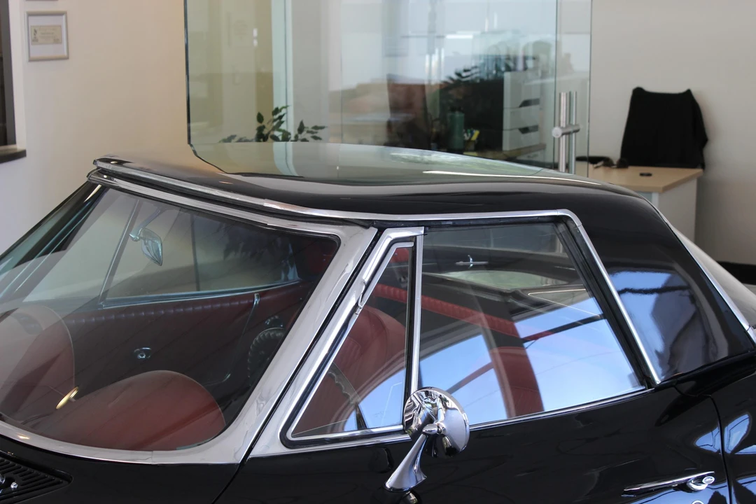 1964 Chevrolet Corvette C2 - Image 26 of 31