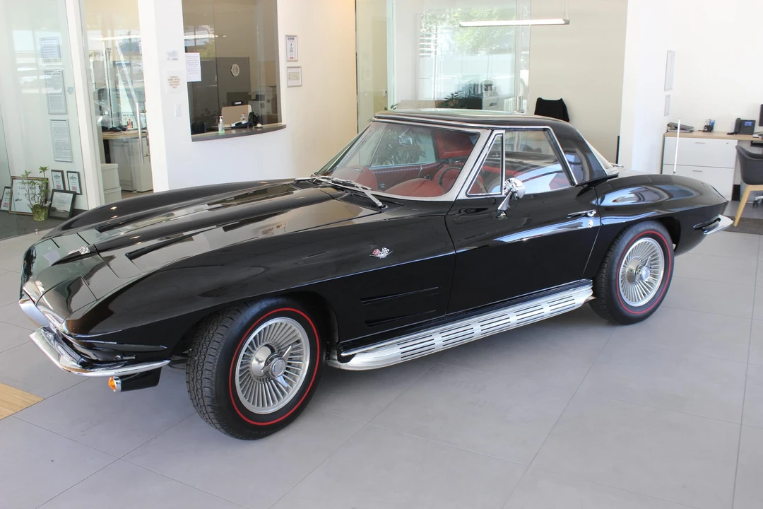 1964 Chevrolet Corvette C2 - Image 13 of 31