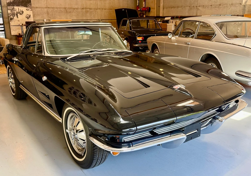 1964 Chevrolet Corvette C2 - Image 18 of 31