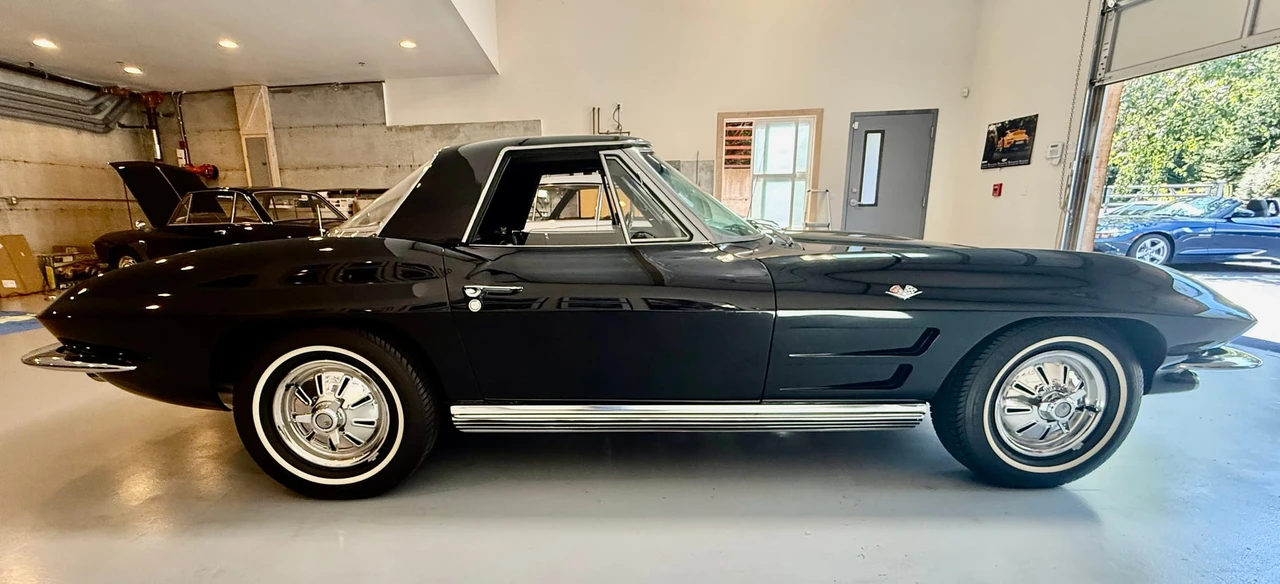 1964 Chevrolet Corvette C2 - Image 24 of 31