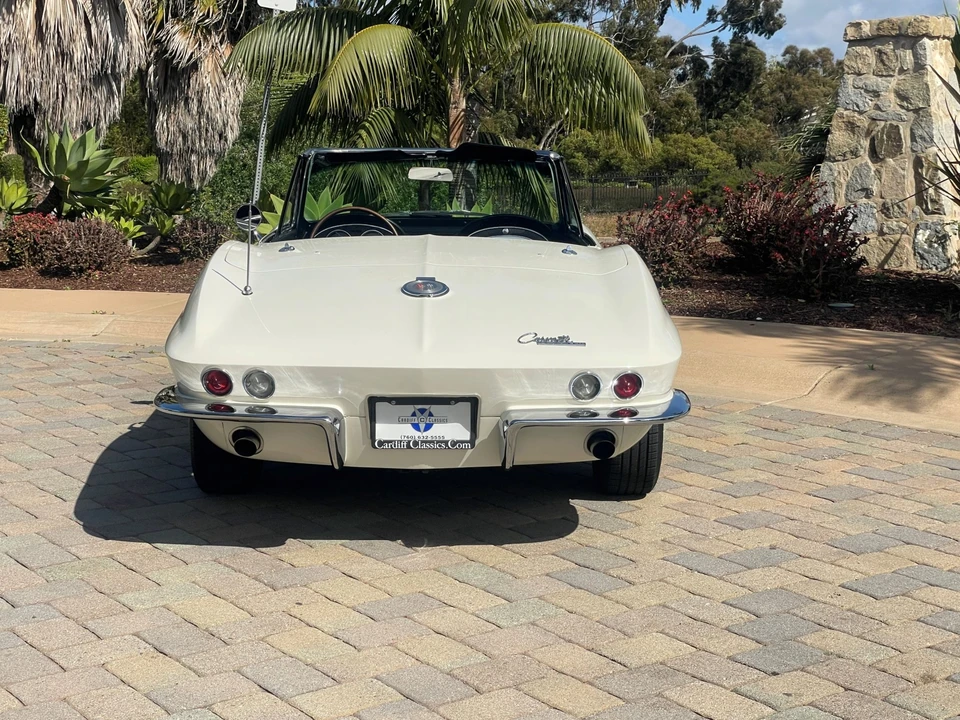1964 Chevrolet Corvette C2 - Image 19 of 31