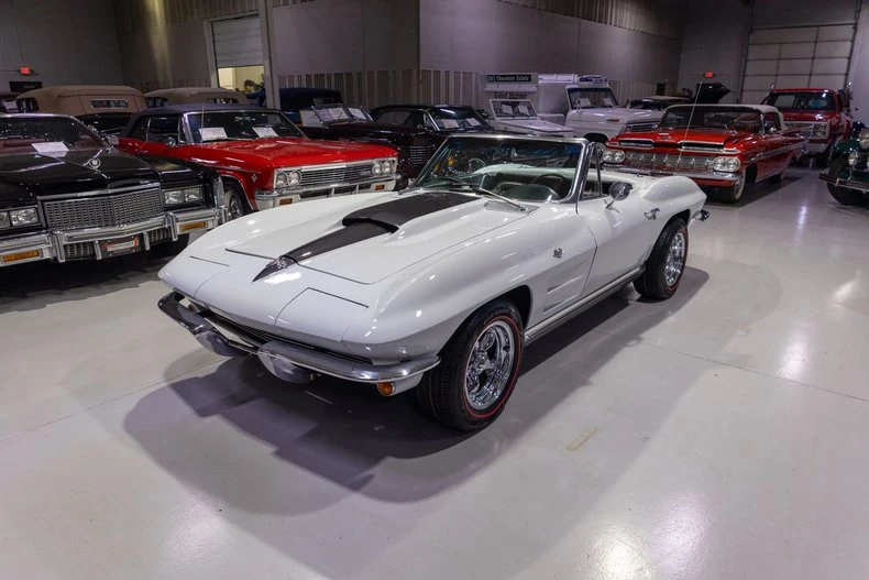1964 Chevrolet Corvette C2 - Image 2 of 31