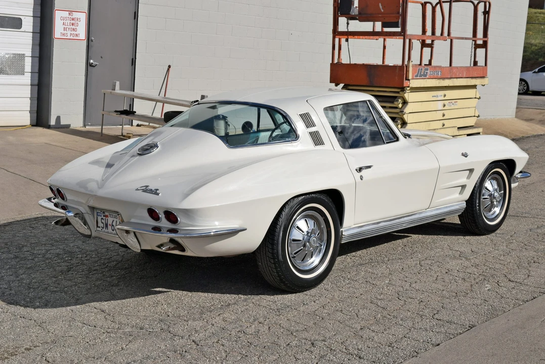 1964 Chevrolet Corvette C2 - Image 10 of 31