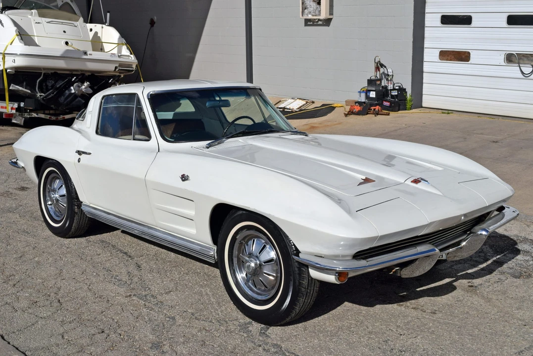 1964 Chevrolet Corvette C2 - Image 15 of 31