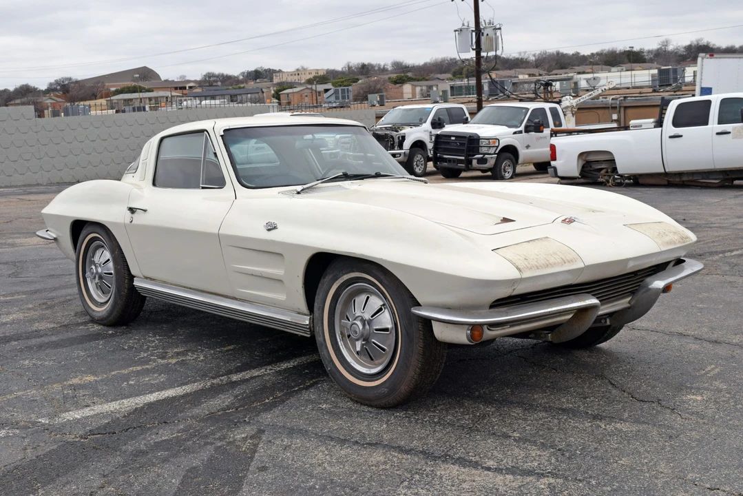 1964 Chevrolet Corvette C2 - Image 14 of 31