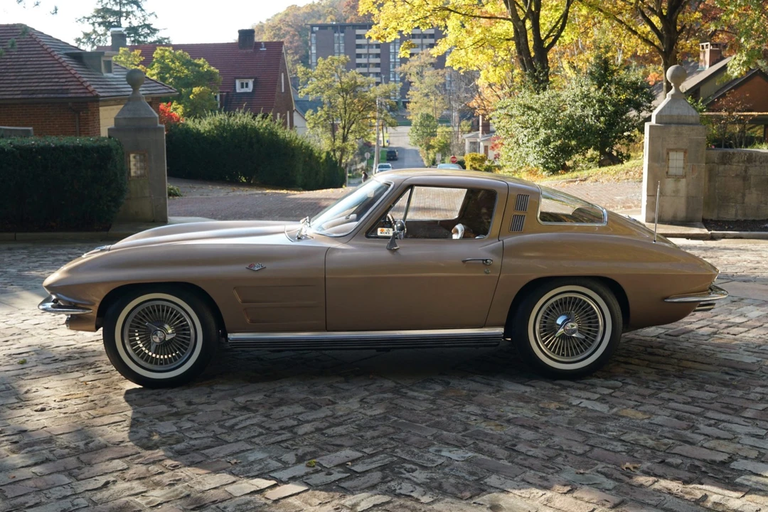 1964 Chevrolet Corvette C2 - Image 3 of 31