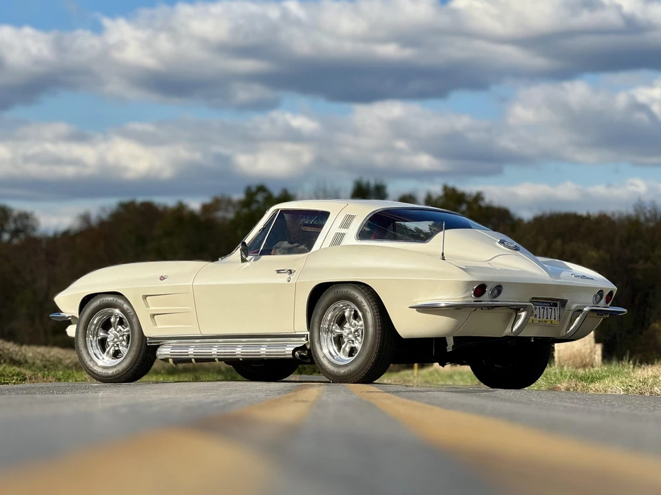 1964 Chevrolet Corvette C2 - Image 22 of 31