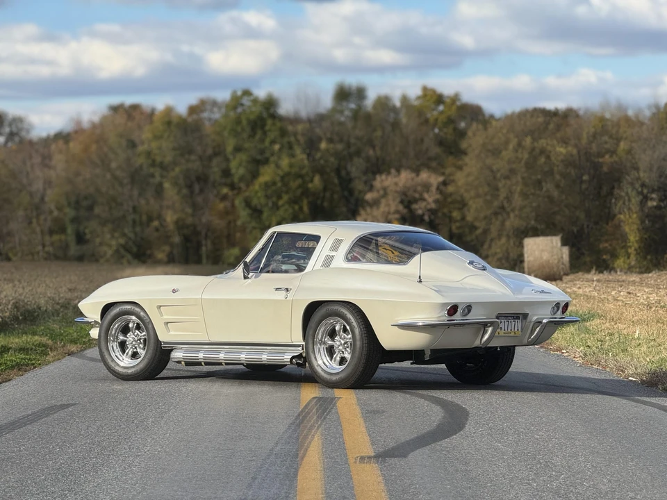 1964 Chevrolet Corvette C2 - Image 23 of 31