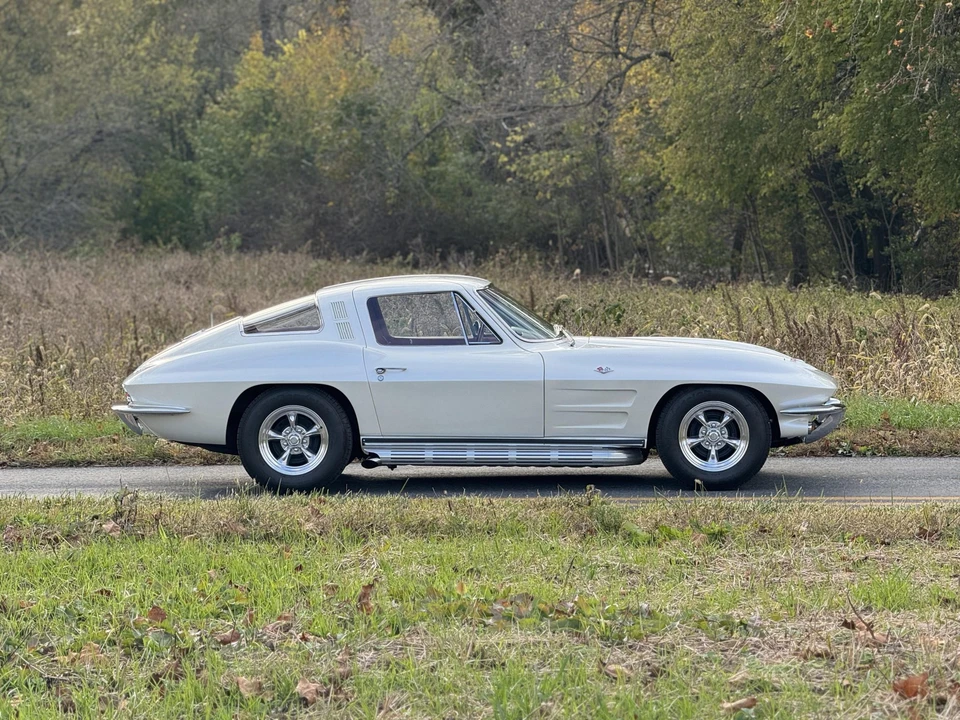 1964 Chevrolet Corvette C2 - Image 18 of 31