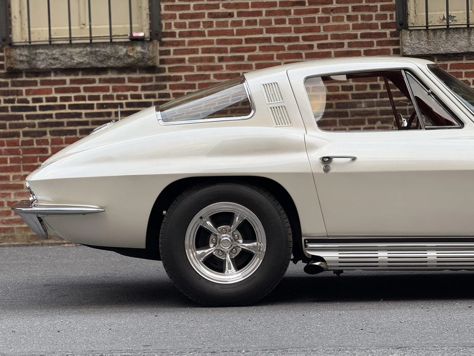 1964 Chevrolet Corvette C2 - Image 27 of 31