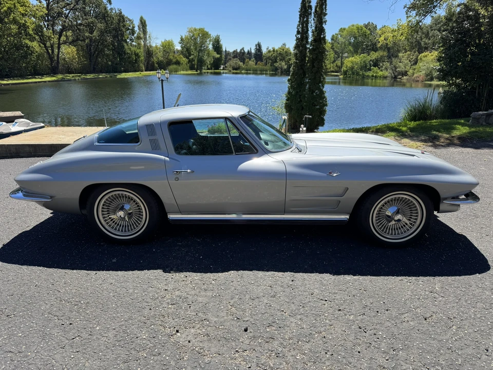 1964 Chevrolet Corvette C2 - Image 8 of 31