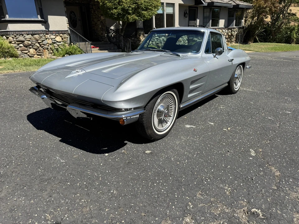 1964 Chevrolet Corvette C2 - Image 2 of 31
