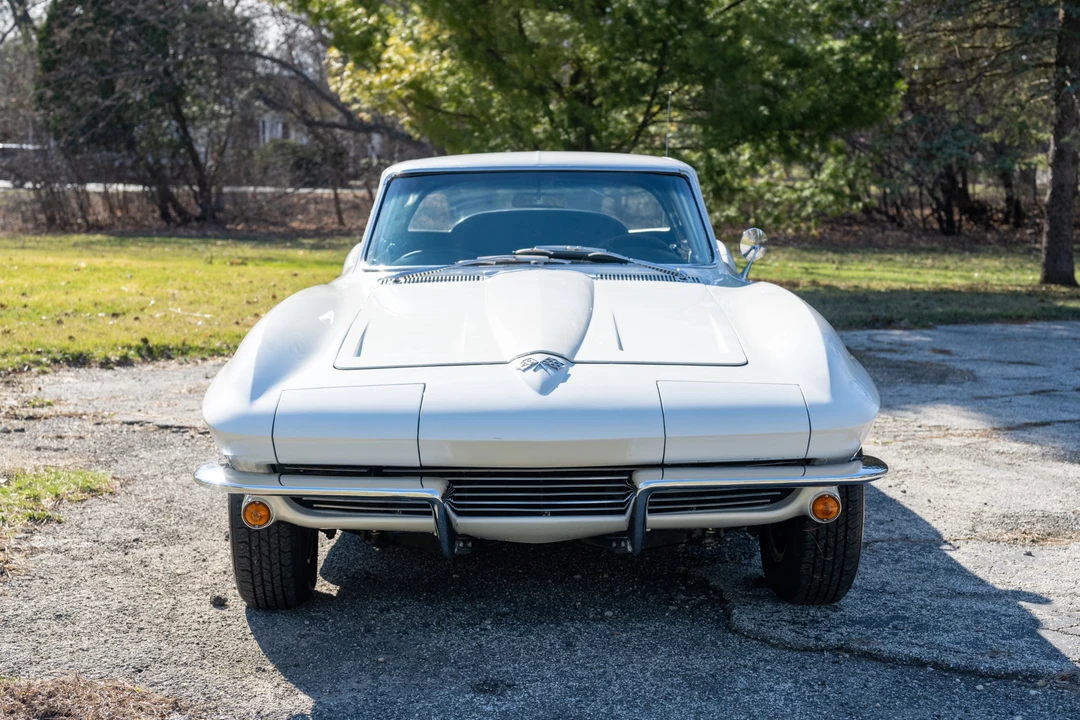 1965 Chevrolet Corvette C2 - Image 4 of 31