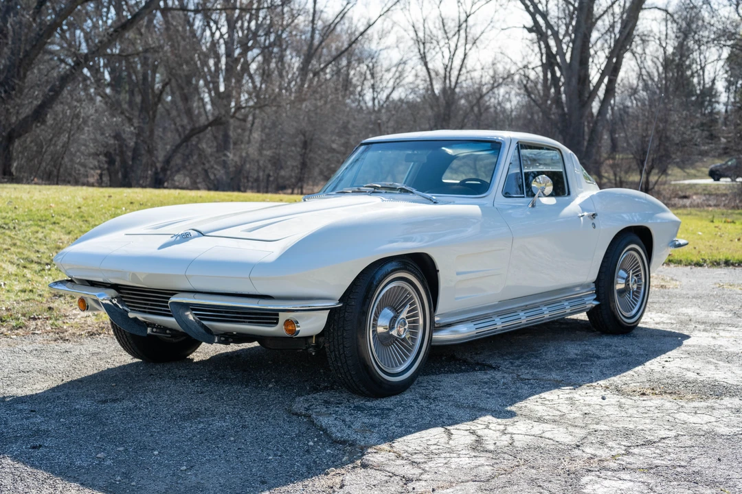 1965 Chevrolet Corvette C2 - Image 5 of 31