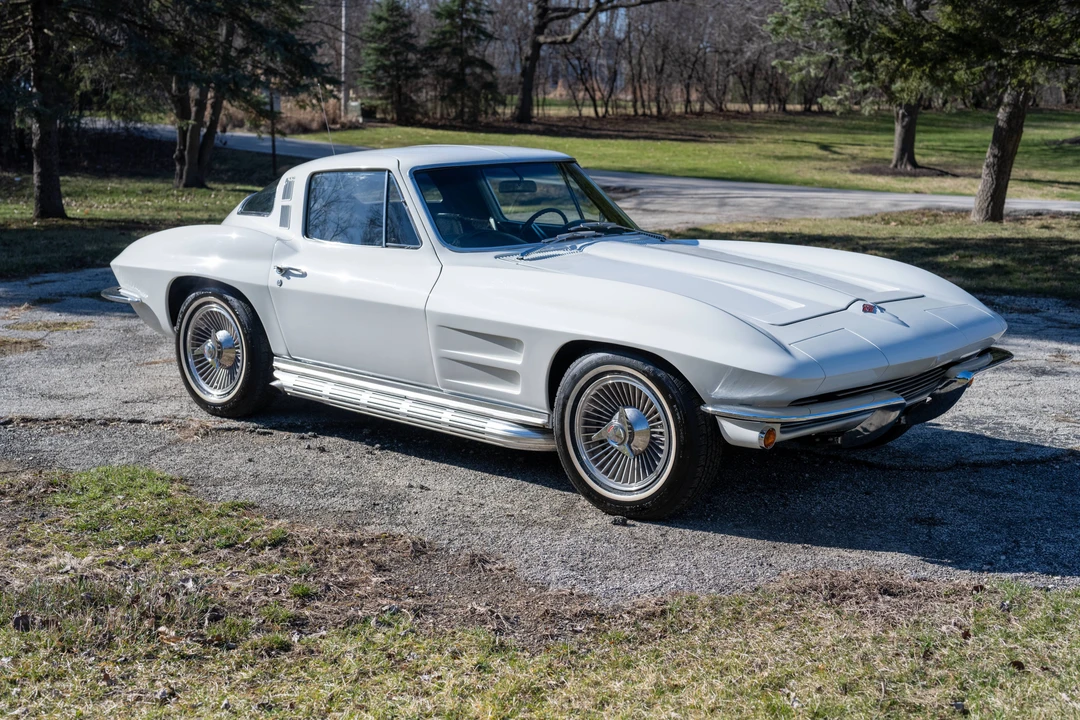 1965 Chevrolet Corvette C2 - Image 3 of 31