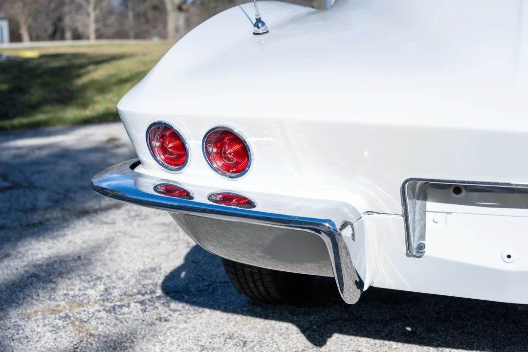 1965 Chevrolet Corvette C2 - Image 28 of 31