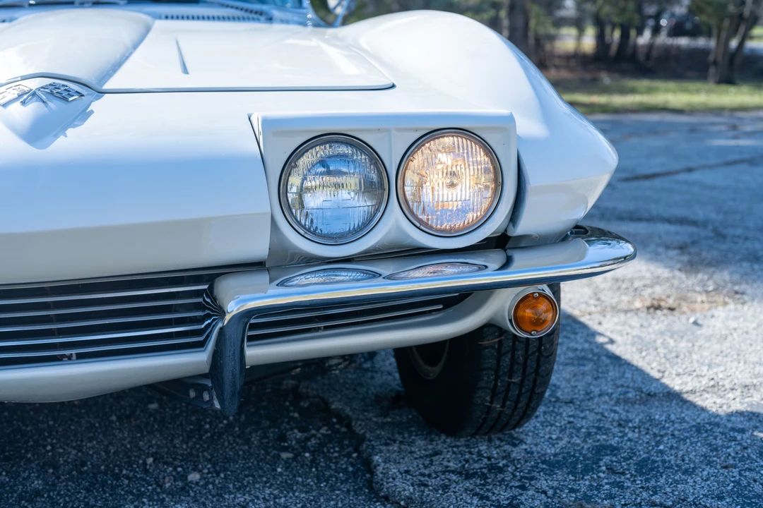 1965 Chevrolet Corvette C2 - Image 20 of 31