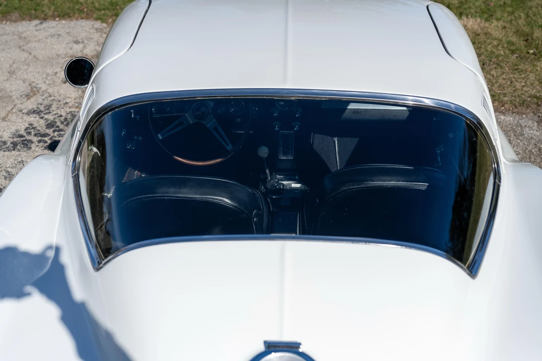 1965 Chevrolet Corvette C2 - Image 25 of 31