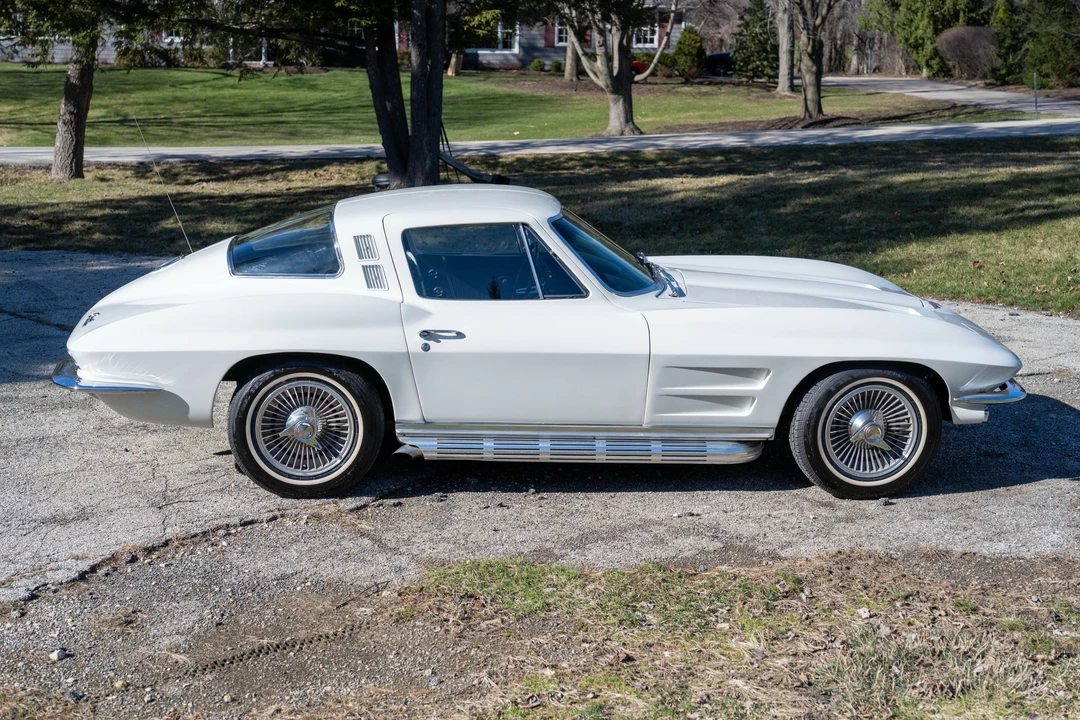 1965 Chevrolet Corvette C2 - Image 13 of 31