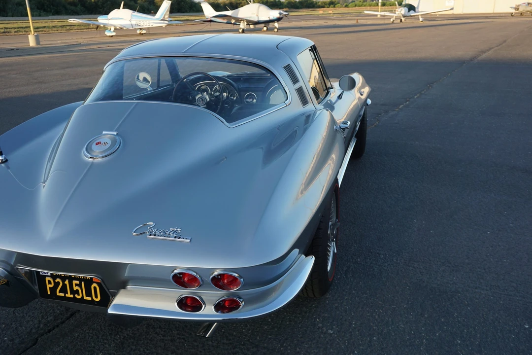 1964 Chevrolet Corvette C2 - Image 23 of 31