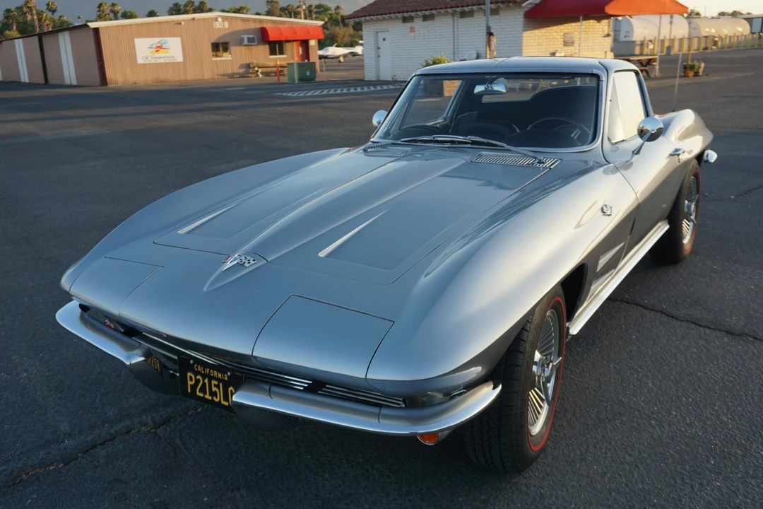 1964 Chevrolet Corvette C2 - Image 8 of 31